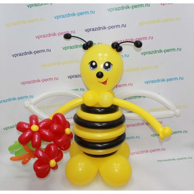 Фигура "Пчёлка с букетом"